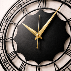 Modern Roman Metal Wall Clock – Matte Black & Gold Hands